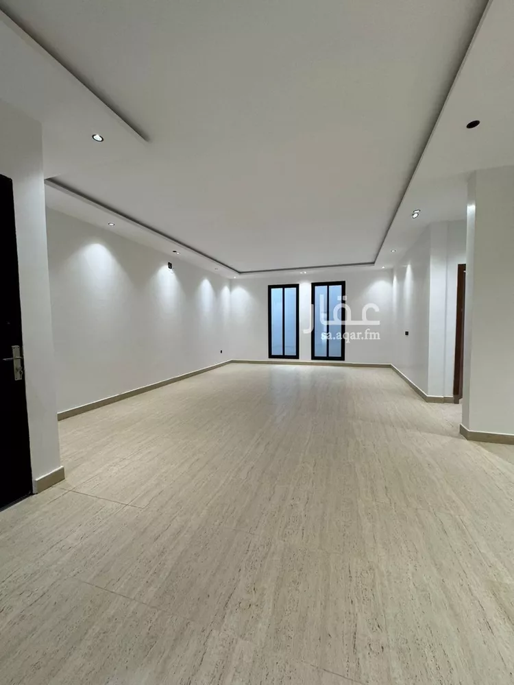 فيلا للبيع في شارع أحمد بن أبي عزرة, حي المرجان, مدينة الرياض, منطقة الرياض صورة 2