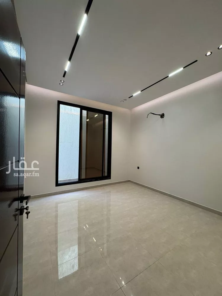 Floor for Sale in Riyadh Al Janadriyah 10