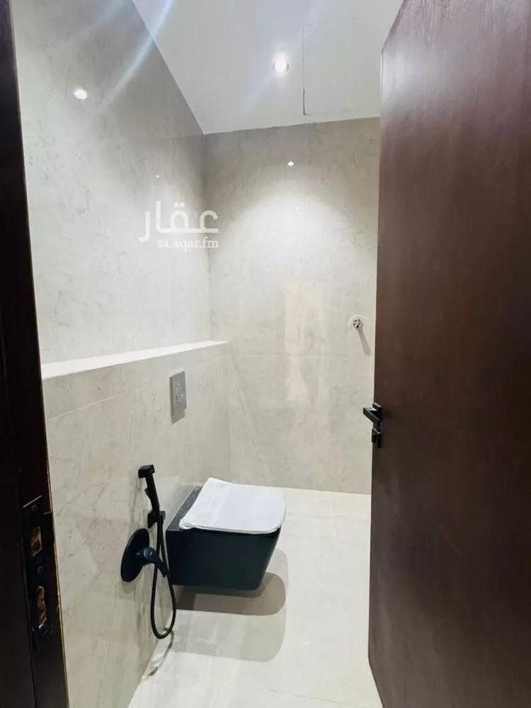 دور للبيع في شارع زين العابدين المنوفي, حي البيان, مدينة الرياض, منطقة الرياض صورة 2