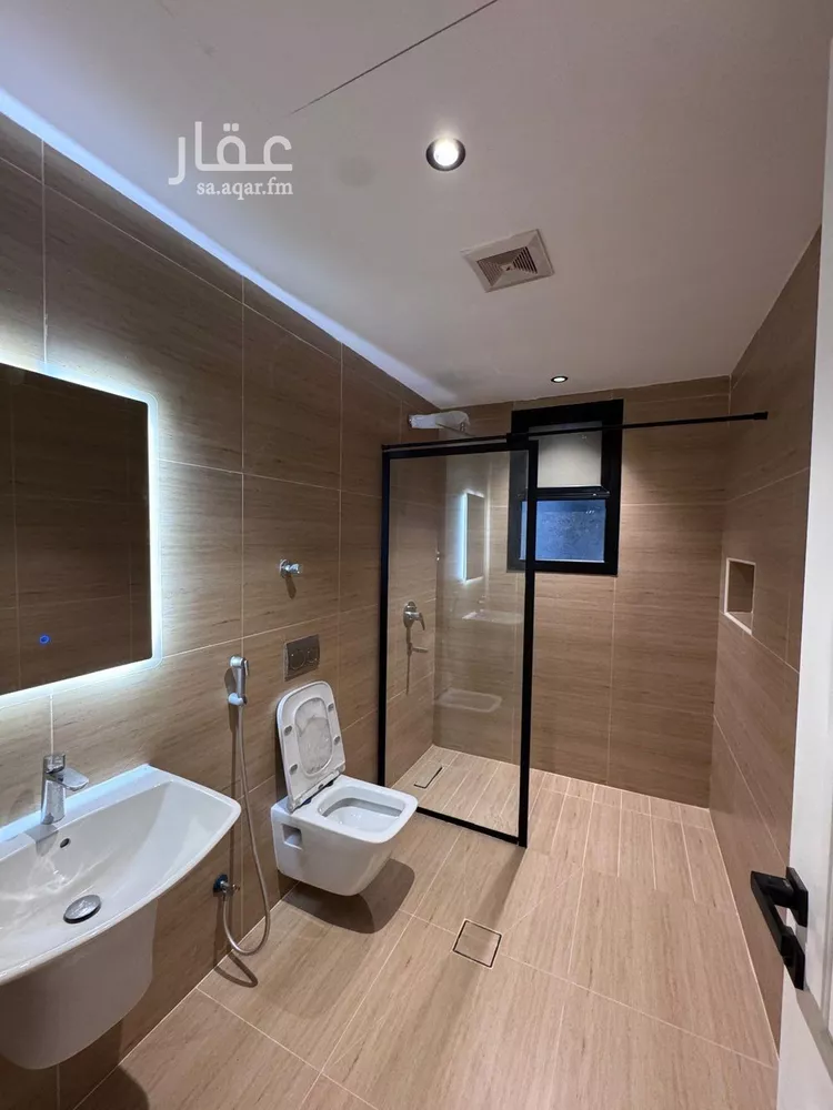 شقة للإيجار في شارع العطايف, حي الحمراء, مدينة الخبر, المنطقة الشرقية صورة 4