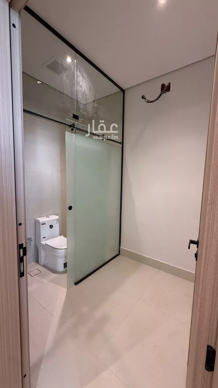 دور للبيع في شارع المراتبي, حي الوادي, مدينة الرياض, منطقة الرياض صورة 2