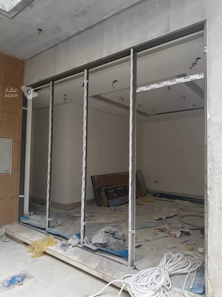 فيلا للبيع في شارع ابراهيم العجاجي, حي المحمدية, مدينة الرياض, منطقة الرياض 5