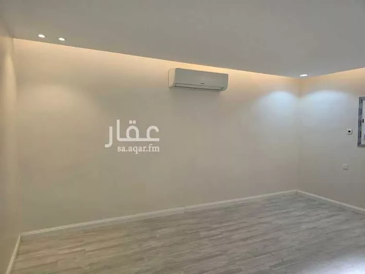 شقة للإيجار في شارع حارثة بن سهل, حي الورود, مدينة الرياض, منطقة الرياض صورة 3