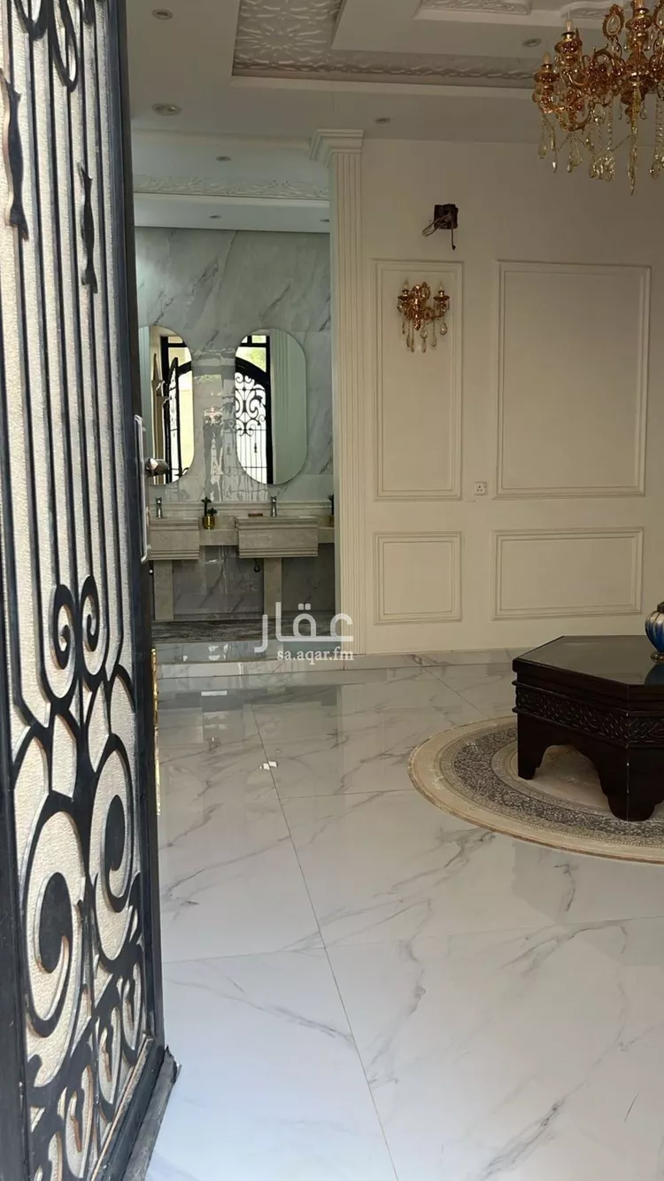 فيلا للبيع في شارع عبدالعزيز الأحيدب, حي الرمال, مدينة الرياض, منطقة الرياض صورة 2