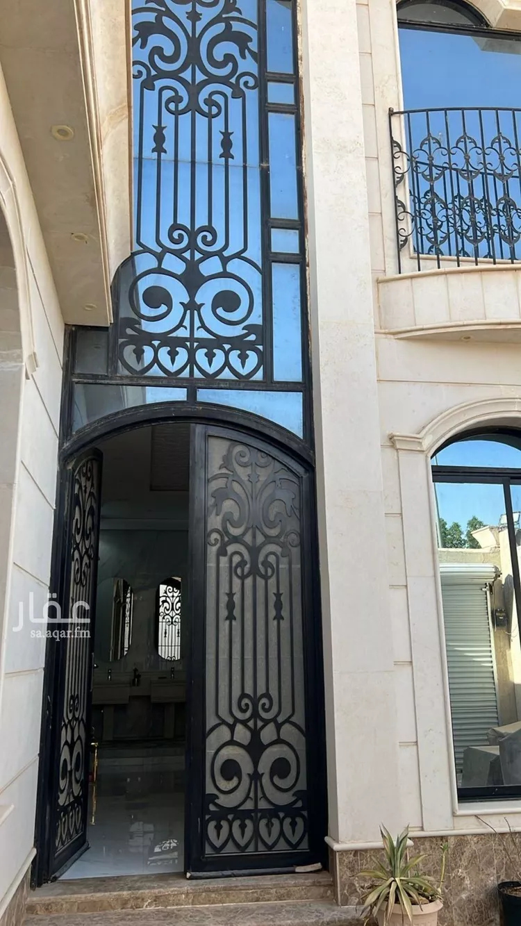 فيلا للبيع في شارع عبدالعزيز الأحيدب, حي الرمال, مدينة الرياض, منطقة الرياض