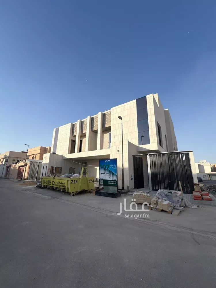 دور للبيع في شارع خروب, حي الملك فهد, مدينة الرياض, منطقة الرياض 1 صورة