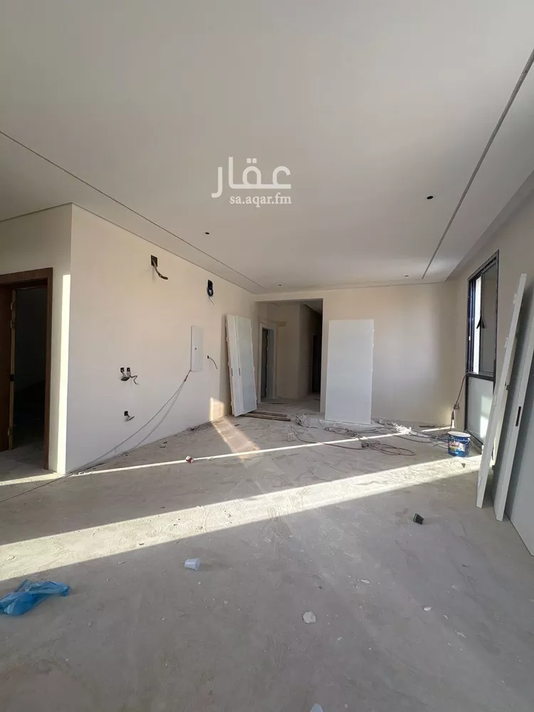 دور للبيع في شارع خروب, حي الملك فهد, مدينة الرياض, منطقة الرياض صورة 4