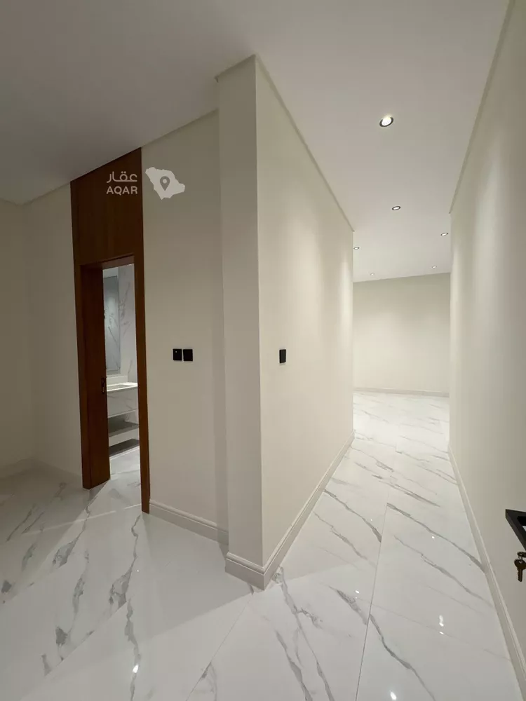 Villa for Sale in Riyadh Al Arid 12