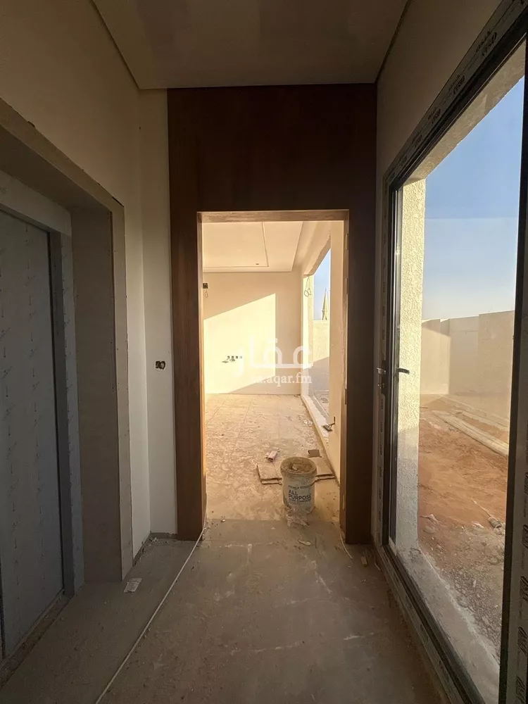 دور للبيع في شارع خروب, حي الملك فهد, مدينة الرياض, منطقة الرياض