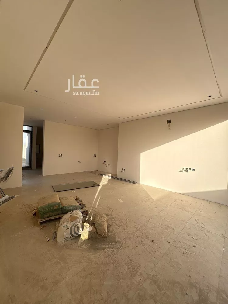 دور للبيع في شارع خروب, حي الملك فهد, مدينة الرياض, منطقة الرياض صورة 2