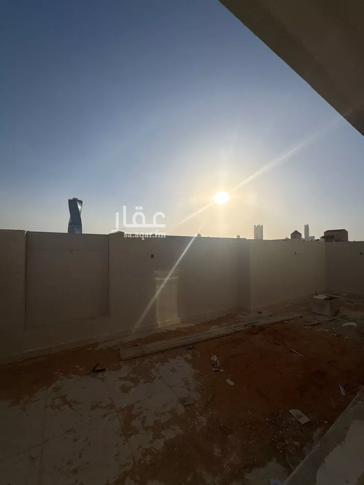 دور للبيع في شارع خروب, حي الملك فهد, مدينة الرياض, منطقة الرياض صورة 4