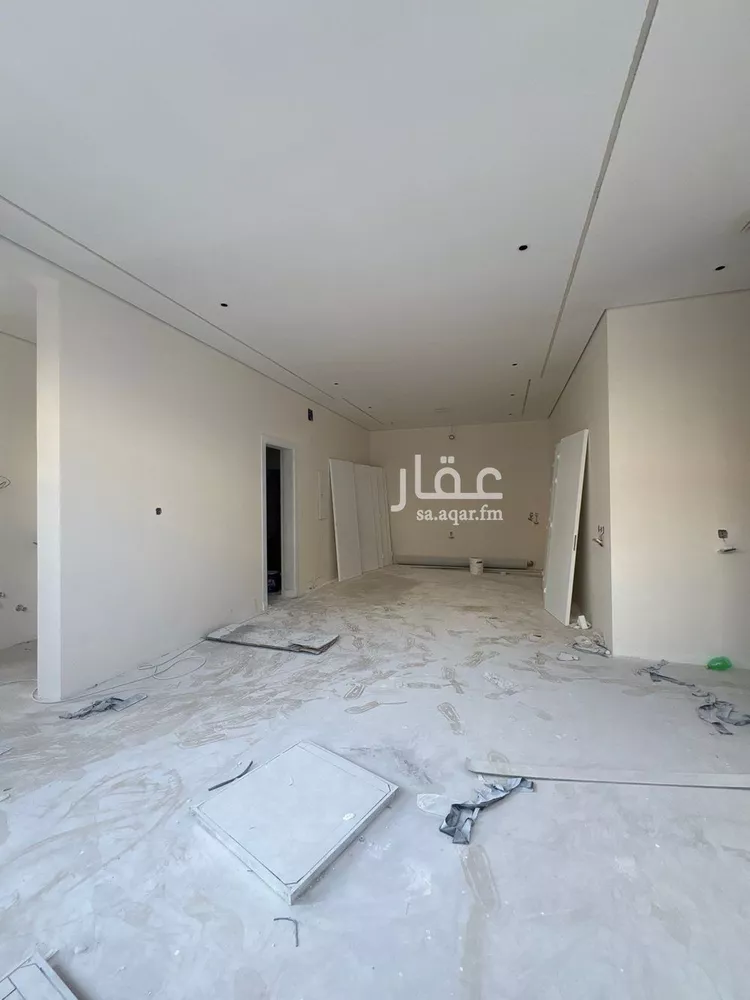 دور للبيع في شارع خروب, حي الملك فهد, مدينة الرياض, منطقة الرياض صورة 5
