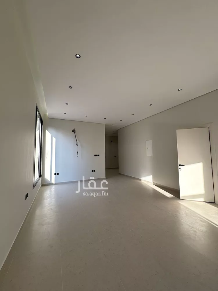 Floor for Sale in Riyadh King Fahd 6