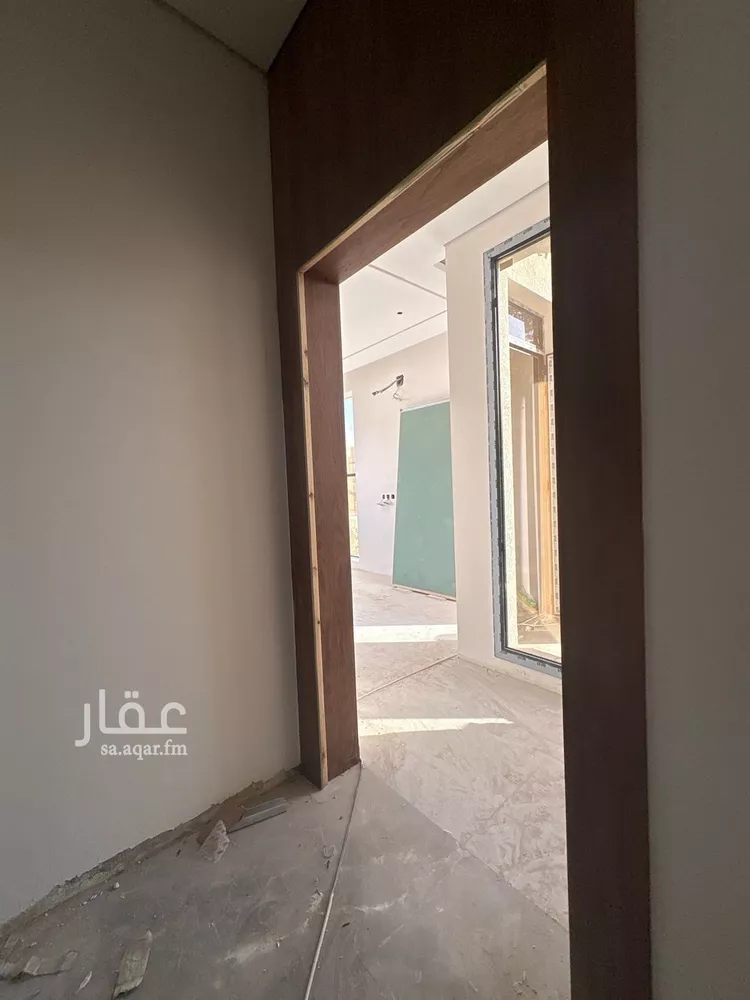 دور للبيع في شارع خروب, حي الملك فهد, مدينة الرياض, منطقة الرياض صورة 3