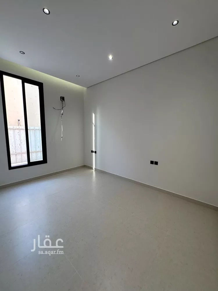 Floor for Sale in Riyadh King Fahd 11