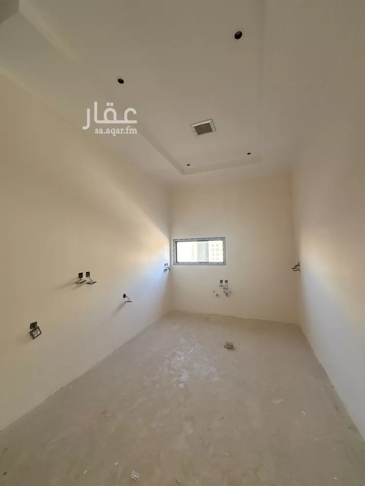 دور للبيع في شارع خروب, حي الملك فهد, مدينة الرياض, منطقة الرياض صورة 5