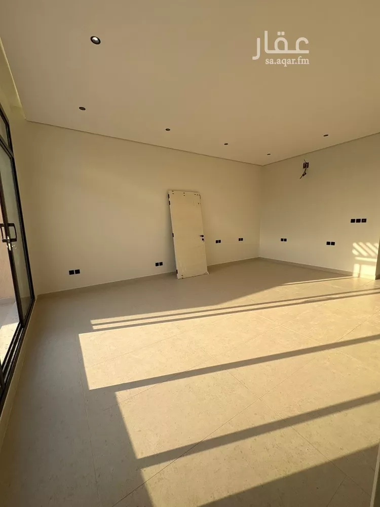 Floor for Sale in Riyadh King Fahd صورة 3