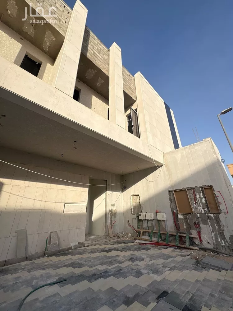 دور للبيع في شارع خروب, حي الملك فهد, مدينة الرياض, منطقة الرياض صورة 5