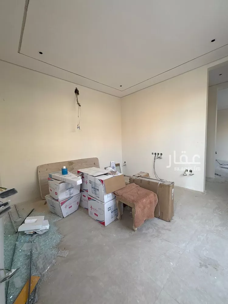 دور للبيع في شارع خروب, حي الملك فهد, مدينة الرياض, منطقة الرياض صورة 4