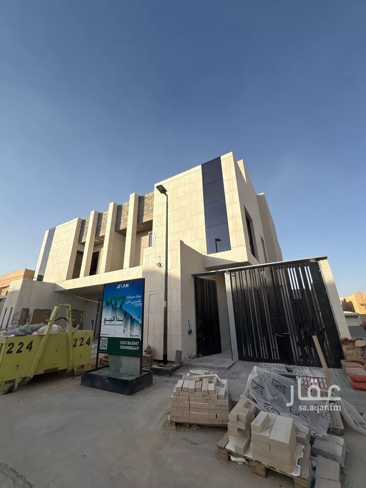 دور للبيع في شارع خروب, حي الملك فهد, مدينة الرياض, منطقة الرياض 6