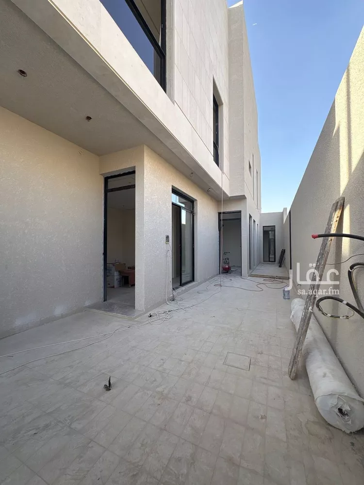 دور للبيع في شارع خروب, حي الملك فهد, مدينة الرياض, منطقة الرياض صورة 3