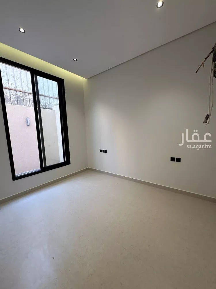 دور للبيع في شارع ثمالة بن أسلم, حي الملك فهد, مدينة الرياض, منطقة الرياض 10