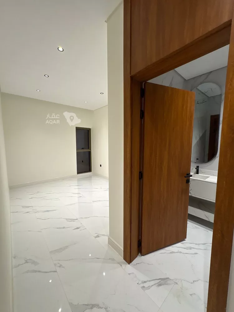 Villa for Sale in Riyadh Al Arid 11