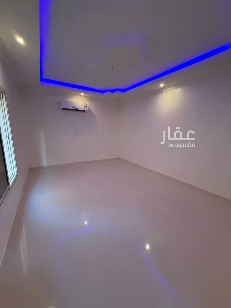 فيلا للإيجار في شارع أبو عبيدة بن الجراح ، حي القرية الثانية ، الدمام ، الدمام صورة 2