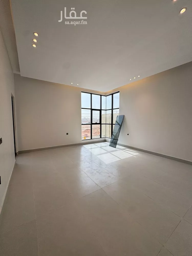 دور للبيع في شارع رقم 353, حي المونسية, مدينة الرياض, منطقة الرياض صورة 4