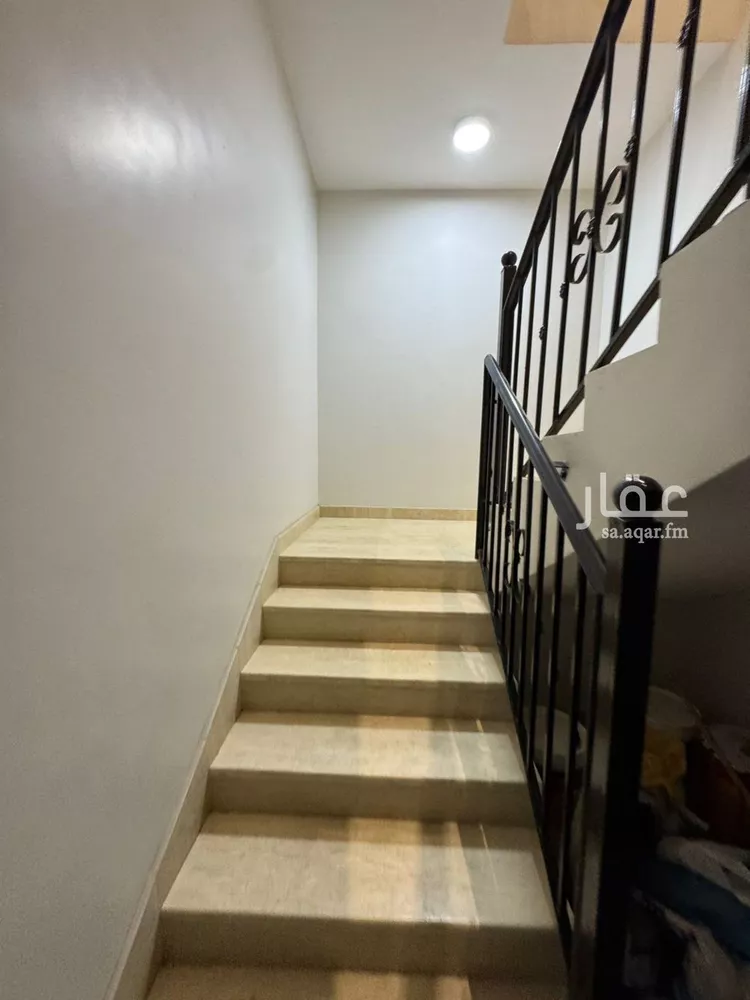 دور للبيع في شارع رقم 274, حي المونسية, مدينة الرياض, منطقة الرياض صورة 2