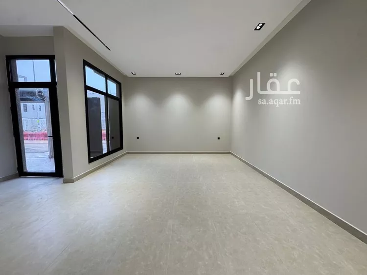 فيلا للبيع في شارع ابن فتوح الحميدي, حي الرمال, مدينة الرياض, منطقة الرياض 6
