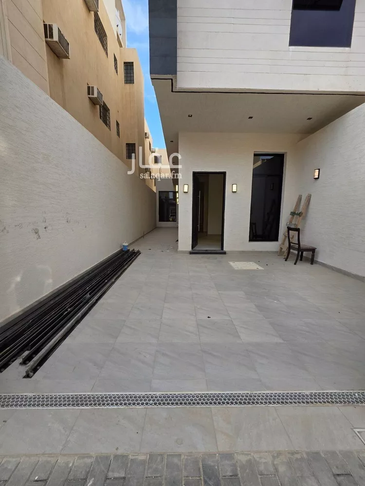 دور للبيع في شارع الأعلم النحوي, حي الرمال, مدينة الرياض, منطقة الرياض صورة 3