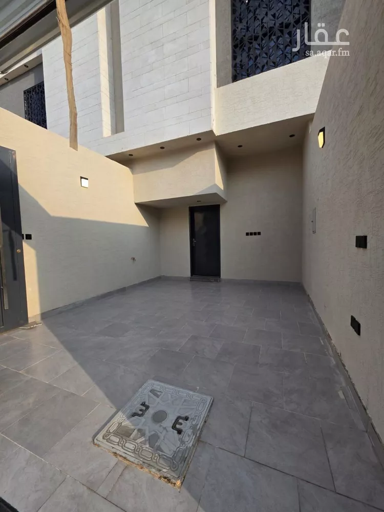 Floor for Sale in Riyadh Al Khaleej صورة 2