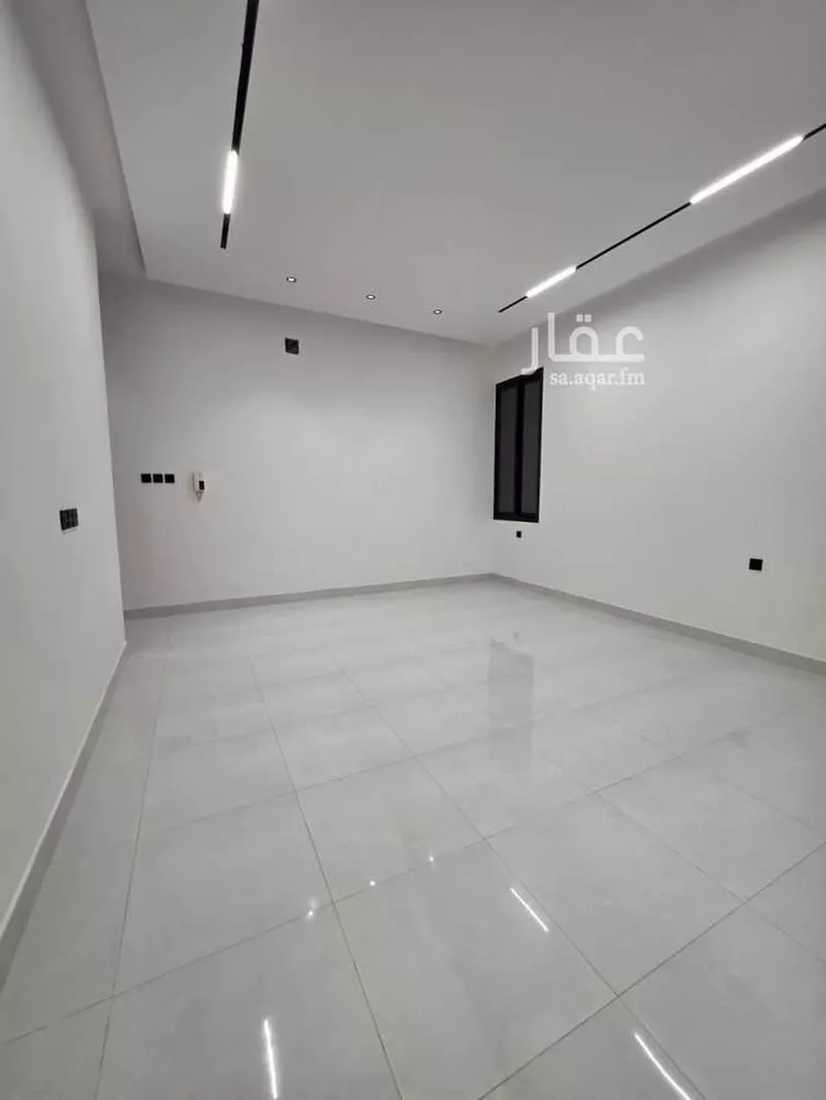 دور للبيع في شارع المحايدة, حي المعيزيلة, مدينة الرياض, منطقة الرياض 8