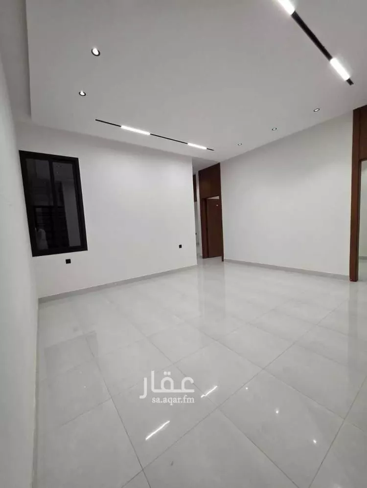 دور للبيع في شارع المحايدة, حي المعيزيلة, مدينة الرياض, منطقة الرياض 7