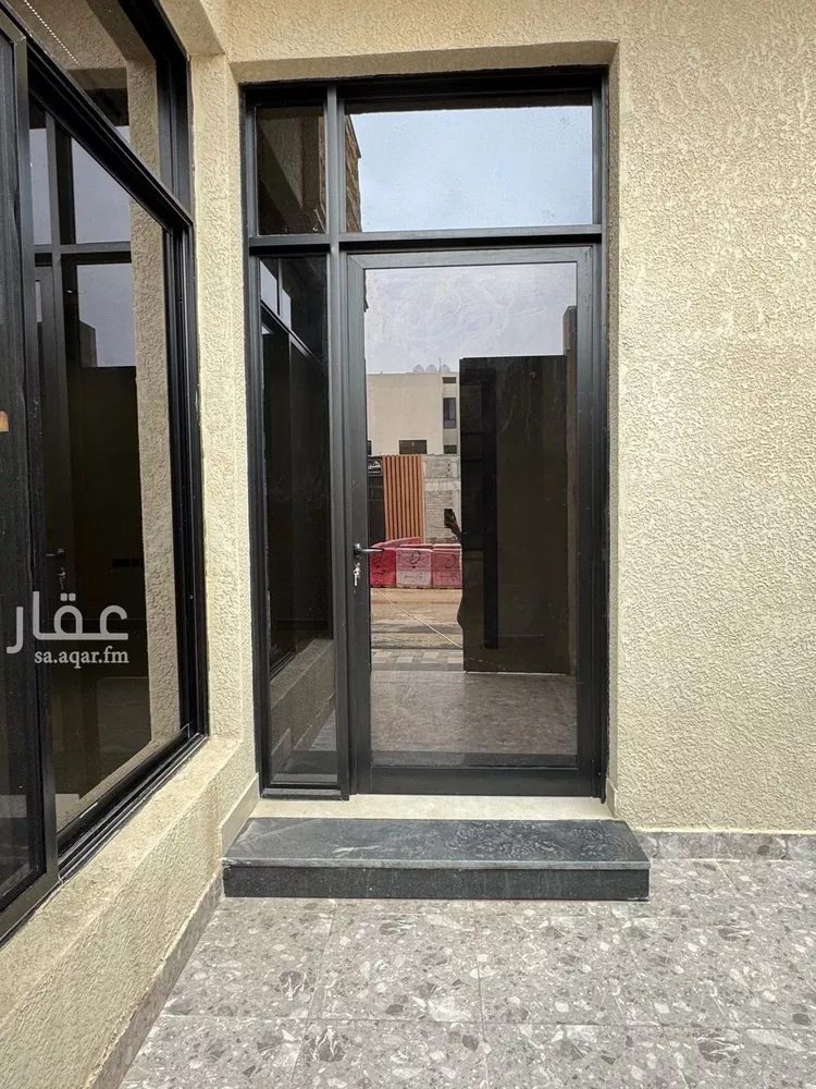 فيلا للبيع في شارع ابن فتوح الحميدي, حي الرمال, مدينة الرياض, منطقة الرياض صورة 4