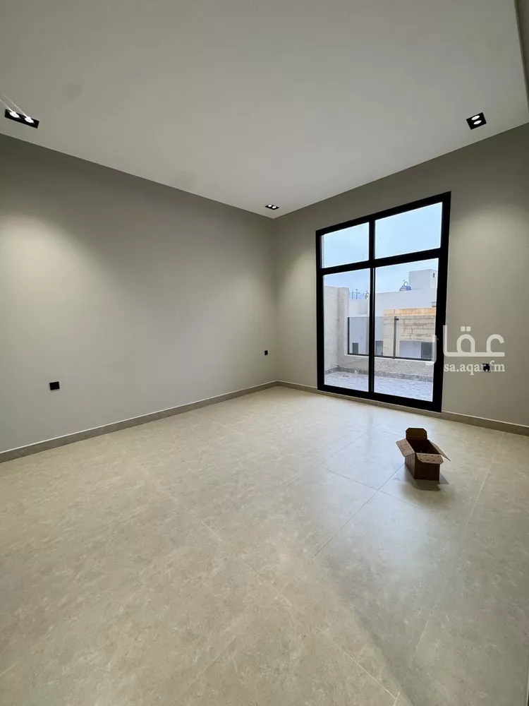 Floor for Sale in Riyadh Ar Rimal 16