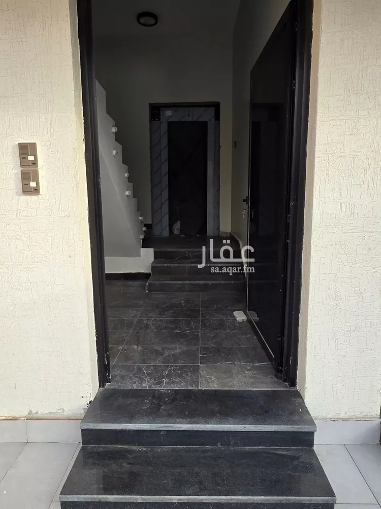 دور للبيع في شارع عاصم الكاتب, حي الملك فيصل, مدينة الرياض, منطقة الرياض صورة 2