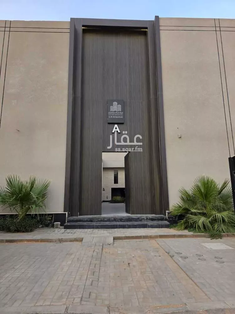 فيلا للبيع في شارع ابن تغري, حي القادسية, مدينة الرياض, منطقة الرياض 1 صورة