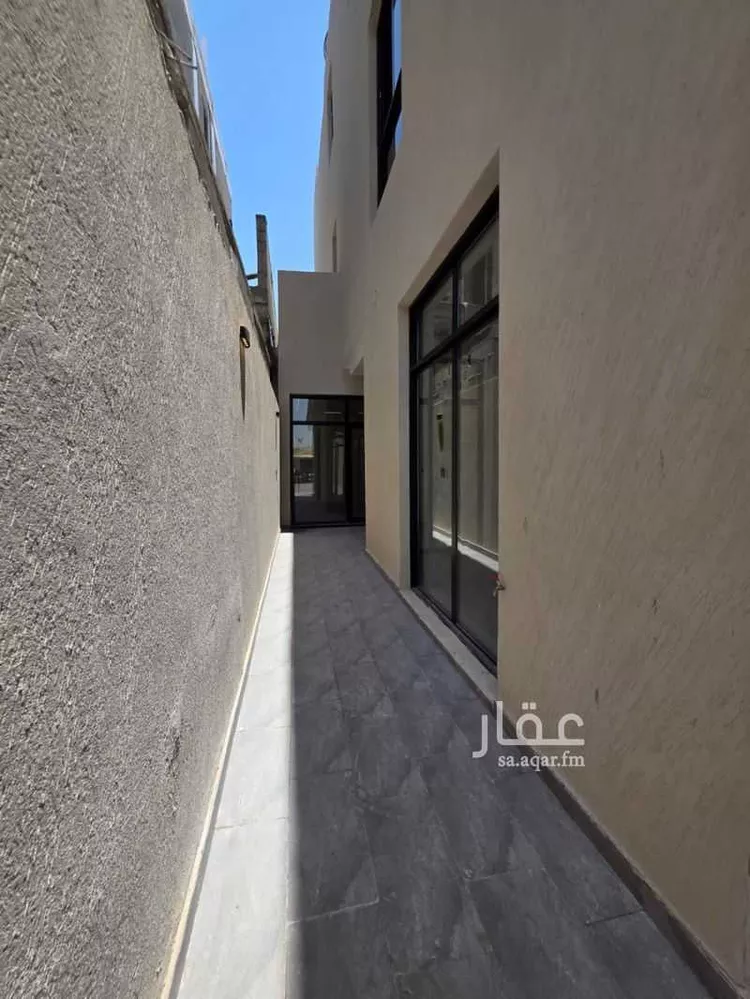 فيلا للبيع في شارع أبي طالب, حي الملك فيصل, مدينة الرياض, منطقة الرياض صورة 5
