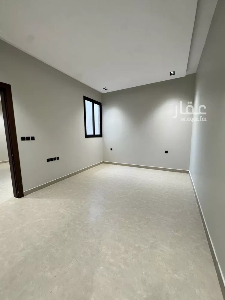 Floor for Sale in Riyadh Ar Rimal 15