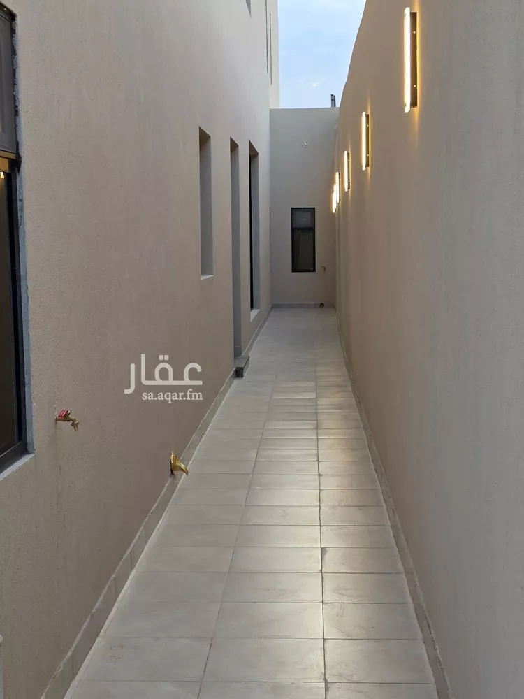 دور للبيع في شارع جبل أشاقر, حي القادسية, مدينة الرياض, منطقة الرياض صورة 4