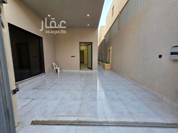 دور للبيع في شارع سالم العطاس بن أحمد, حي الرمال, مدينة الرياض, منطقة الرياض صورة 2