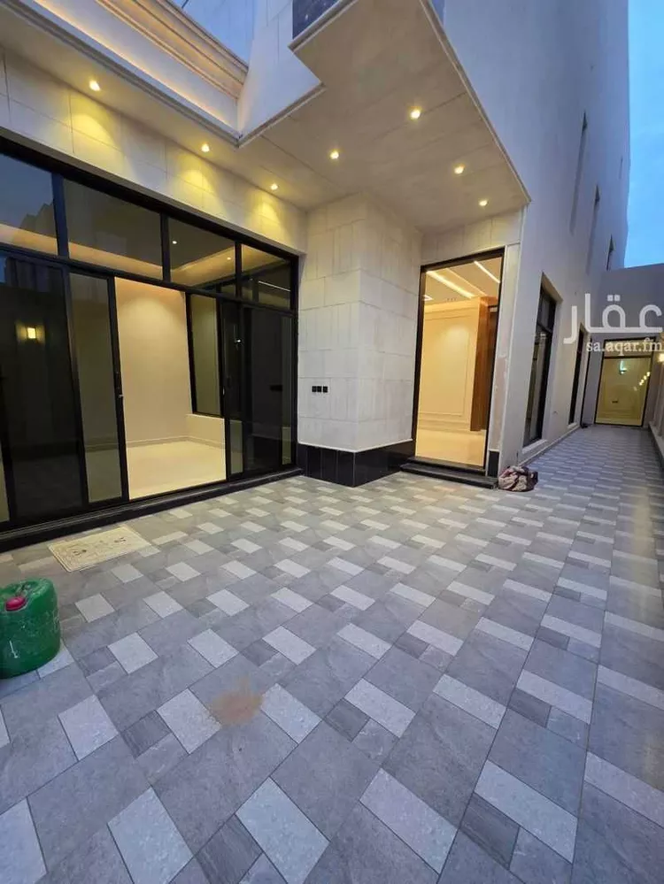 Floor for Sale in Riyadh Al Qadisiyah صورة 4