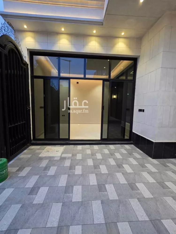 Floor for Sale in Riyadh Al Qadisiyah صورة 5