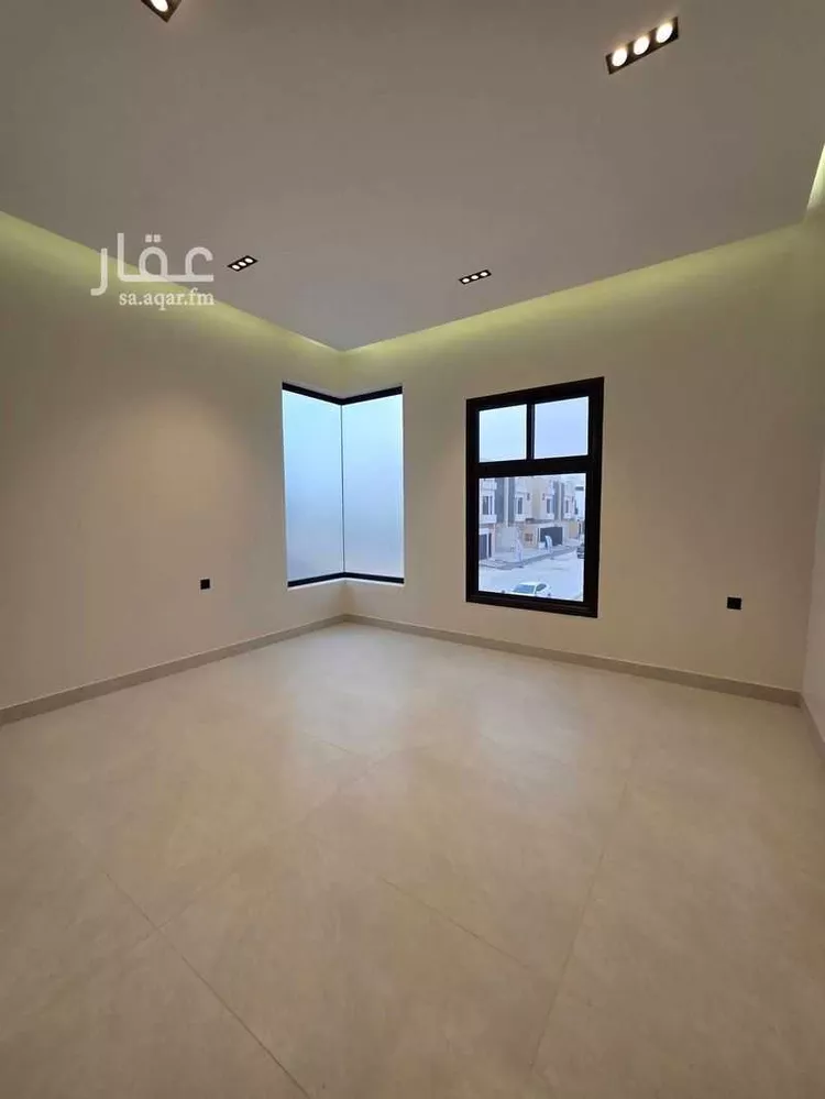 دور للبيع في شارع أبي الحسن الأسفرائيني, حي الرمال, مدينة الرياض, منطقة الرياض صورة 5