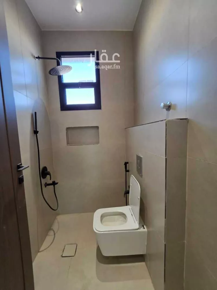 Floor for Sale in Riyadh Ar Rimal 12