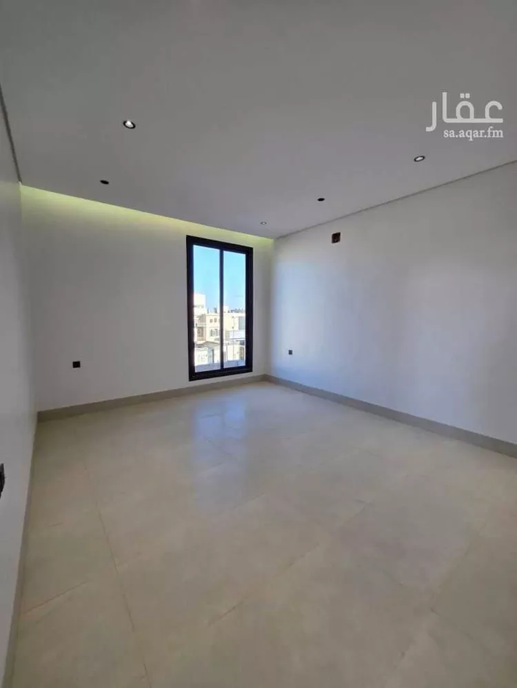 Floor for Sale in Riyadh Ar Rimal 18