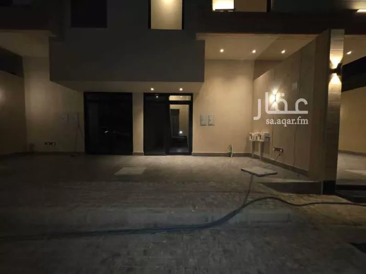 Floor for Sale in Riyadh Al Khaleej