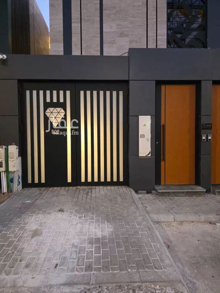دور للبيع في شارع عبدالله الأنصاري, حي الخليج, مدينة الرياض, منطقة الرياض